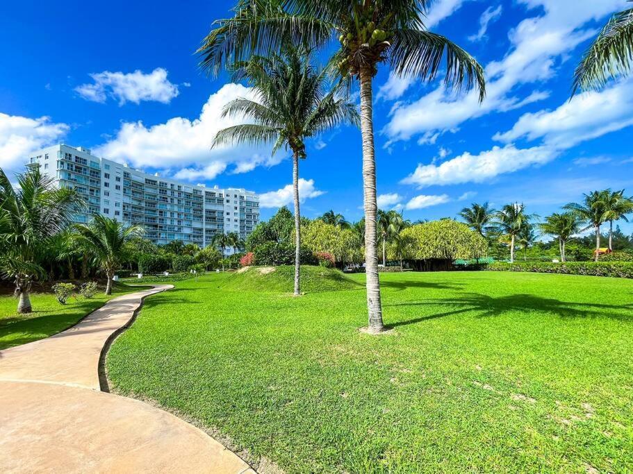 Punta Me Luxury Apartments Ocean View & Beach Front In Amara Cancún Eksteriør billede
