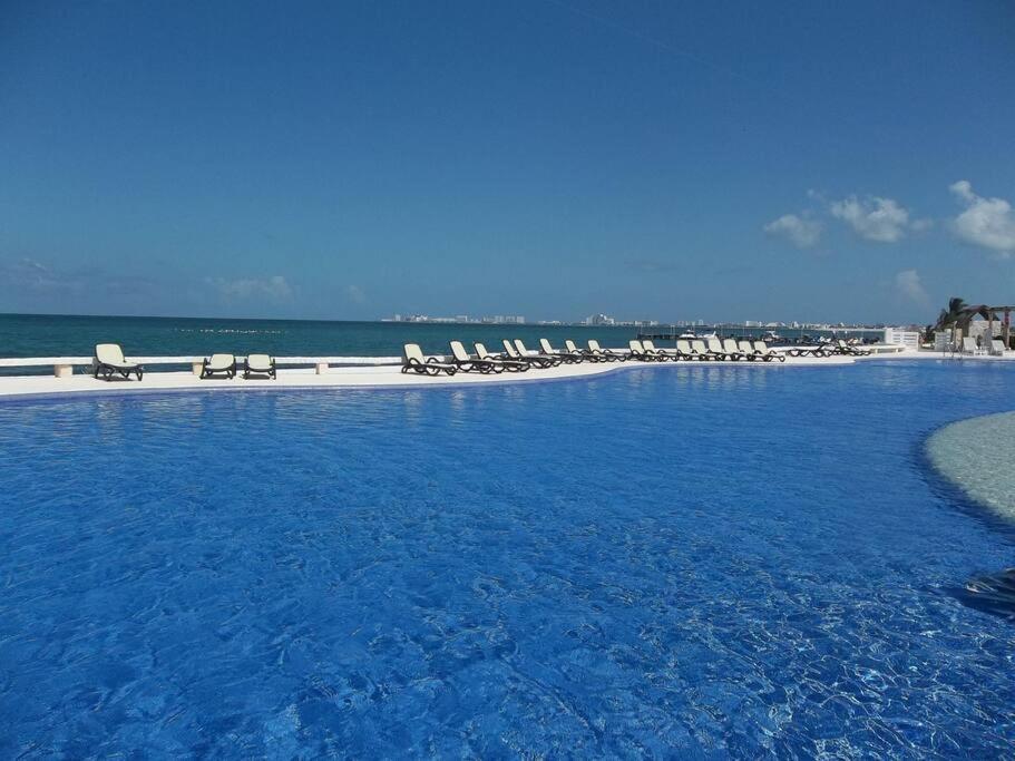 Punta Me Luxury Apartments Ocean View & Beach Front In Amara Cancún Eksteriør billede