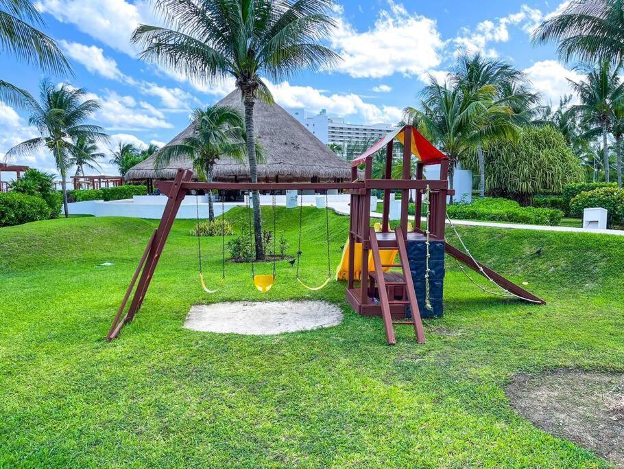 Punta Me Luxury Apartments Ocean View & Beach Front In Amara Cancún Eksteriør billede