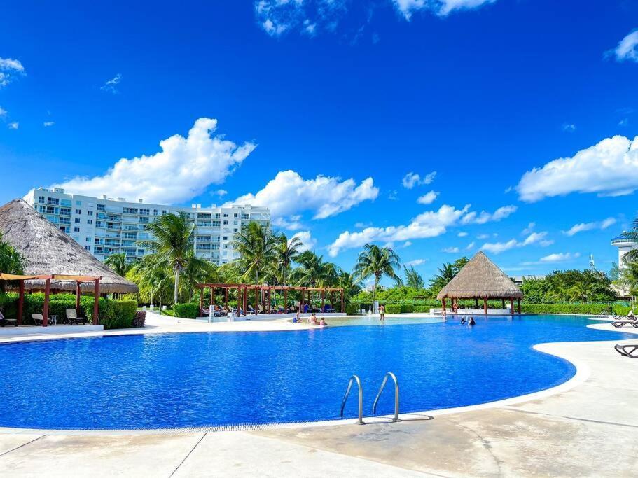 Punta Me Luxury Apartments Ocean View & Beach Front In Amara Cancún Eksteriør billede